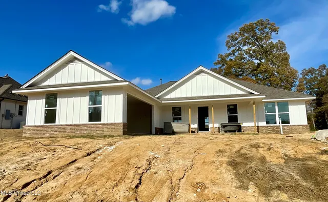 $358,550 | 120 Farley Road, Byhalia, MS 38611