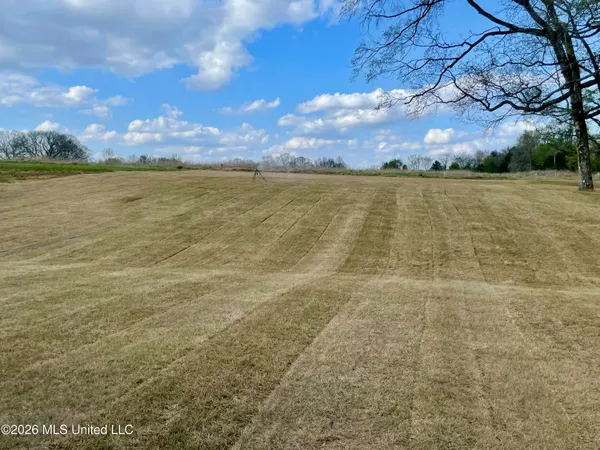 $376,550 | 120 Farley Road, Byhalia, MS 38611