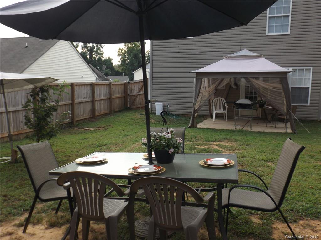 4926 Elizabeth Road Charlotte, NC 28269 - Photo 4 of 21 Gallery Image 4