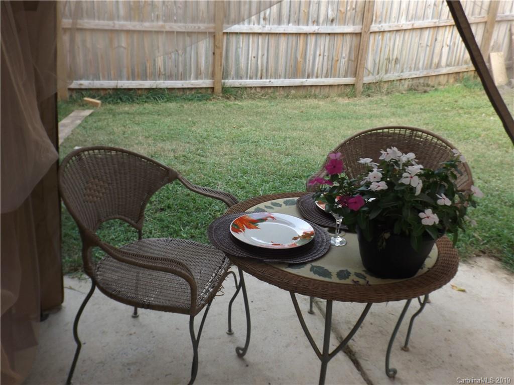 4926 Elizabeth Road Charlotte, NC 28269 - Photo 6 of 21 Gallery Image 6