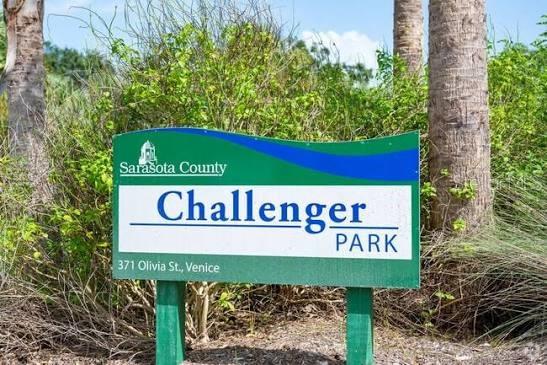 432 Olivia Road Venice, FL 34293 - Photo 34 of 37