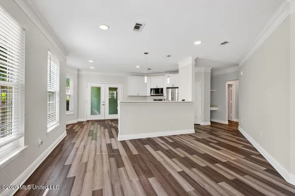 $289,000 | 2252 Beach Drive, Unit 1301, Gulfport, MS 39507