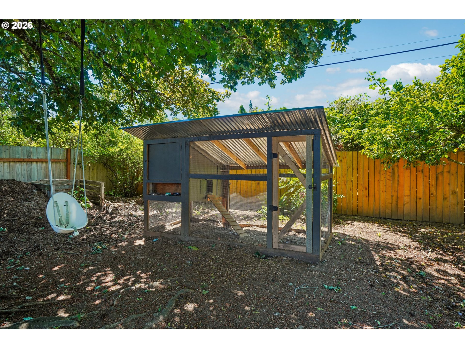 18042 Southeast Clay Street Portland, OR 97233 - Photo 42 of 43