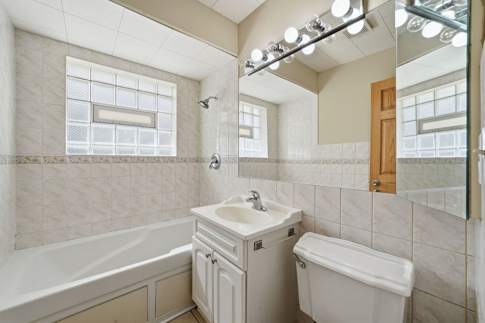 5835 Reba Street Morton Grove, IL 60053 - Photo 21 of 41