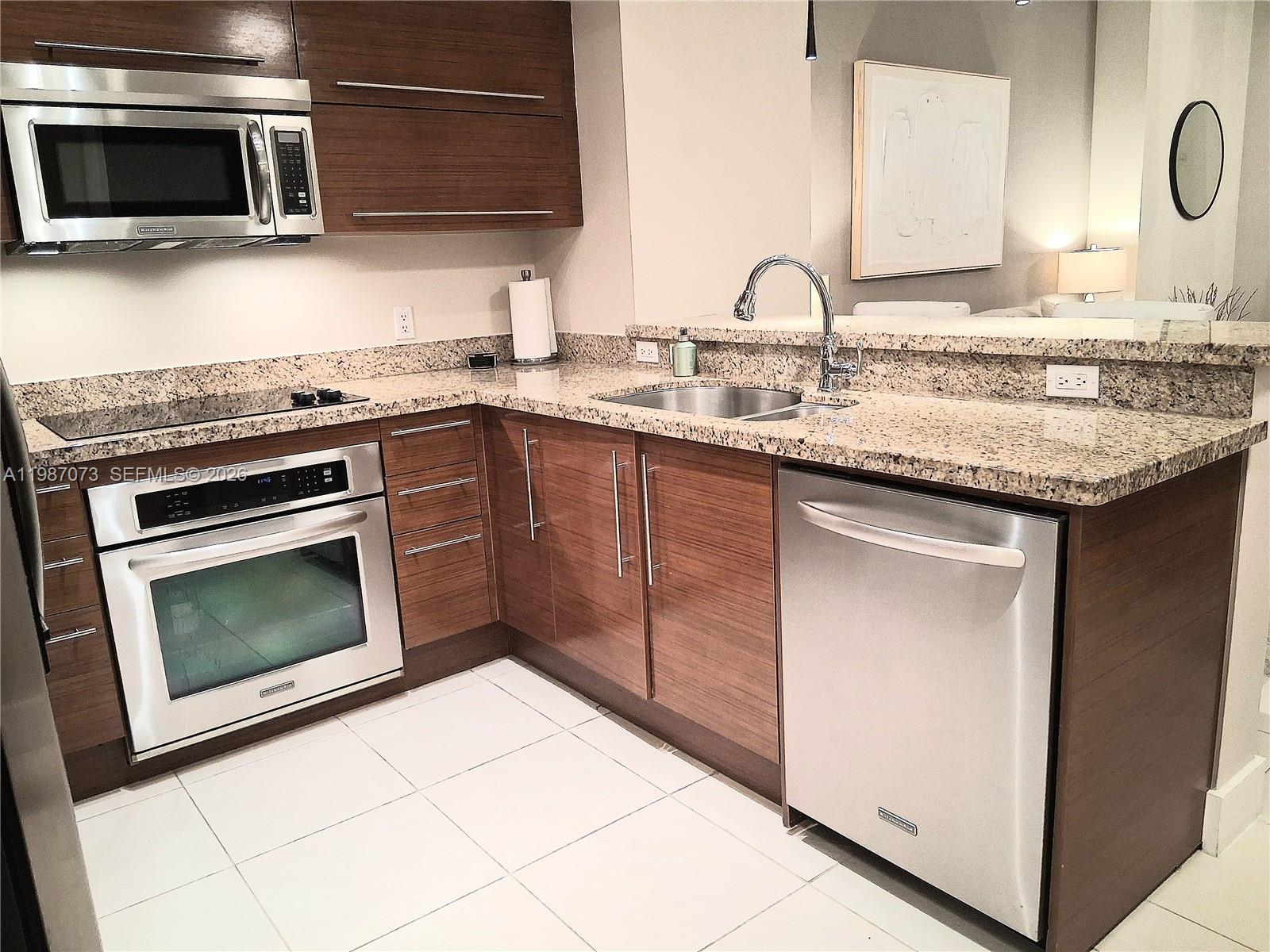 2641 North Flamingo Road, Unit 2607N Sunrise, FL 33323 - Photo 4 of 69