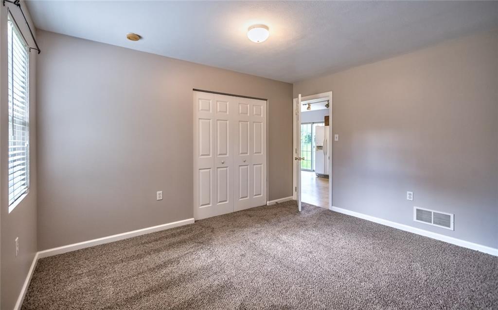 10253 Meinert Road Wexford, PA 15090 - Photo 6 of 12 Gallery Image 6