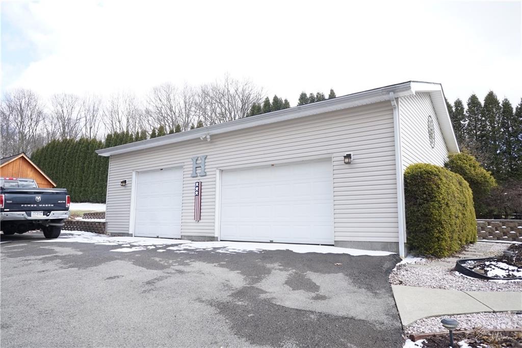457 Saxonburg Road Butler, PA 16002 - Photo 23 of 24 Gallery Image 23