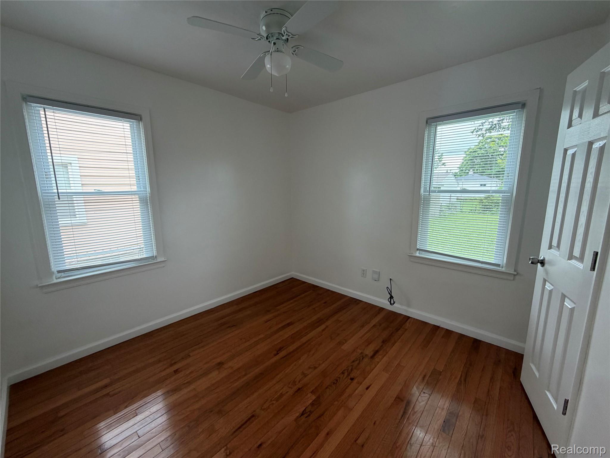 26985 Andover Street Inkster, MI 48141 - Photo 5 of 8 IMG_1932.jpeg