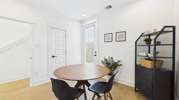 $399,900 | 2428 Freeman Street, Houston, TX 77009