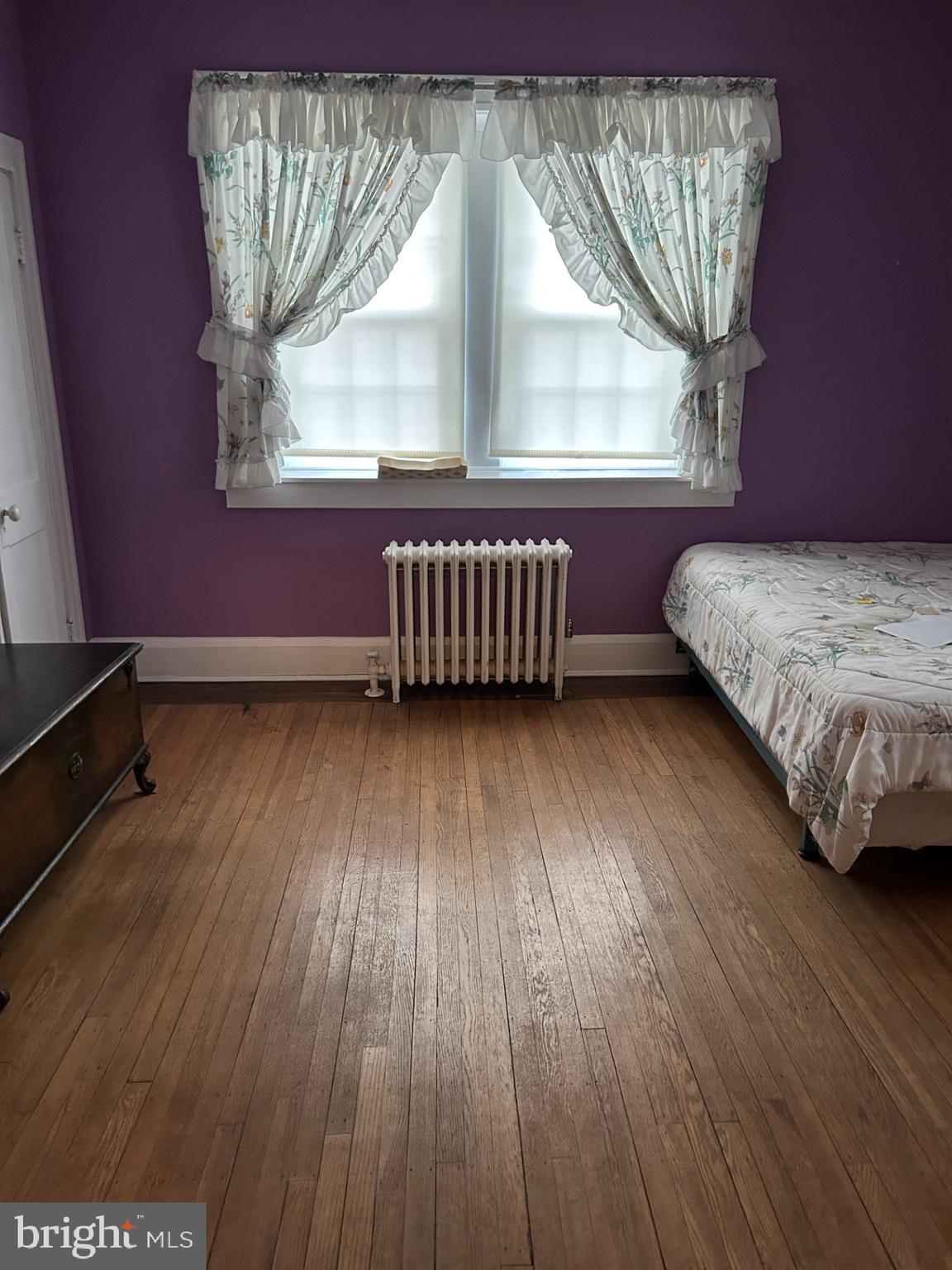 814 Edgewood Road Baltimore, MD 21286 - Photo 18 of 32 Gas fired radiator heat