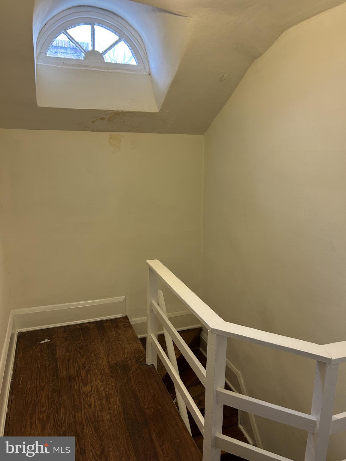 814 Edgewood Road Baltimore, MD 21286 - Photo 23 of 32 Upstairs hall way to finished attic w/2 bedrooms
