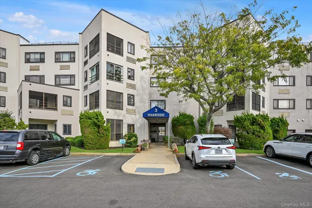 $3,400 | 725 Miller Avenue, Unit 337, Freeport, NY 11520