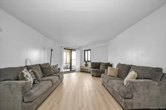 $3,400 | 725 Miller Avenue, Unit 337, Freeport, NY 11520