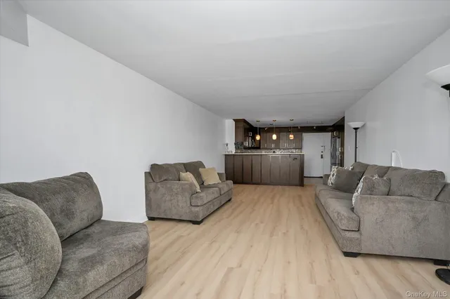 $3,400 | 725 Miller Avenue, Unit 337, Freeport, NY 11520