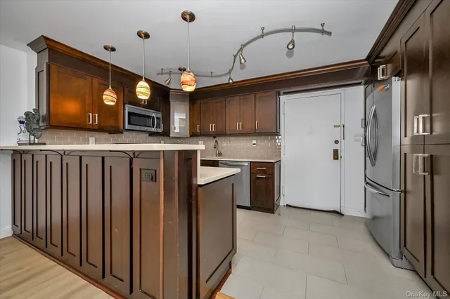 $3,400 | 725 Miller Avenue, Unit 337, Freeport, NY 11520