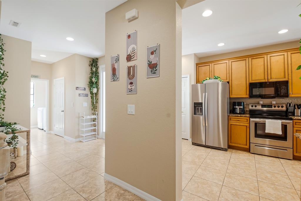 1426 Pacific Road Kissimmee, FL 34759 - Photo 17 of 63