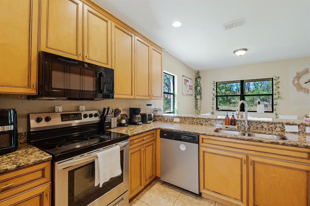 1426 Pacific Road Kissimmee, FL 34759 - Photo 21 of 63