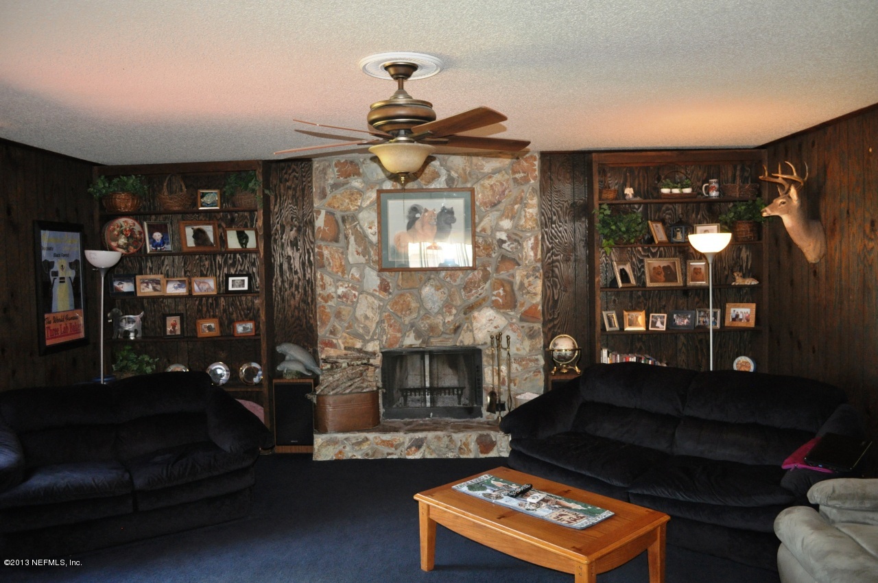 1682 Long Horn Road Middleburg, FL 32068 - Photo 11 of 53 familyroom5