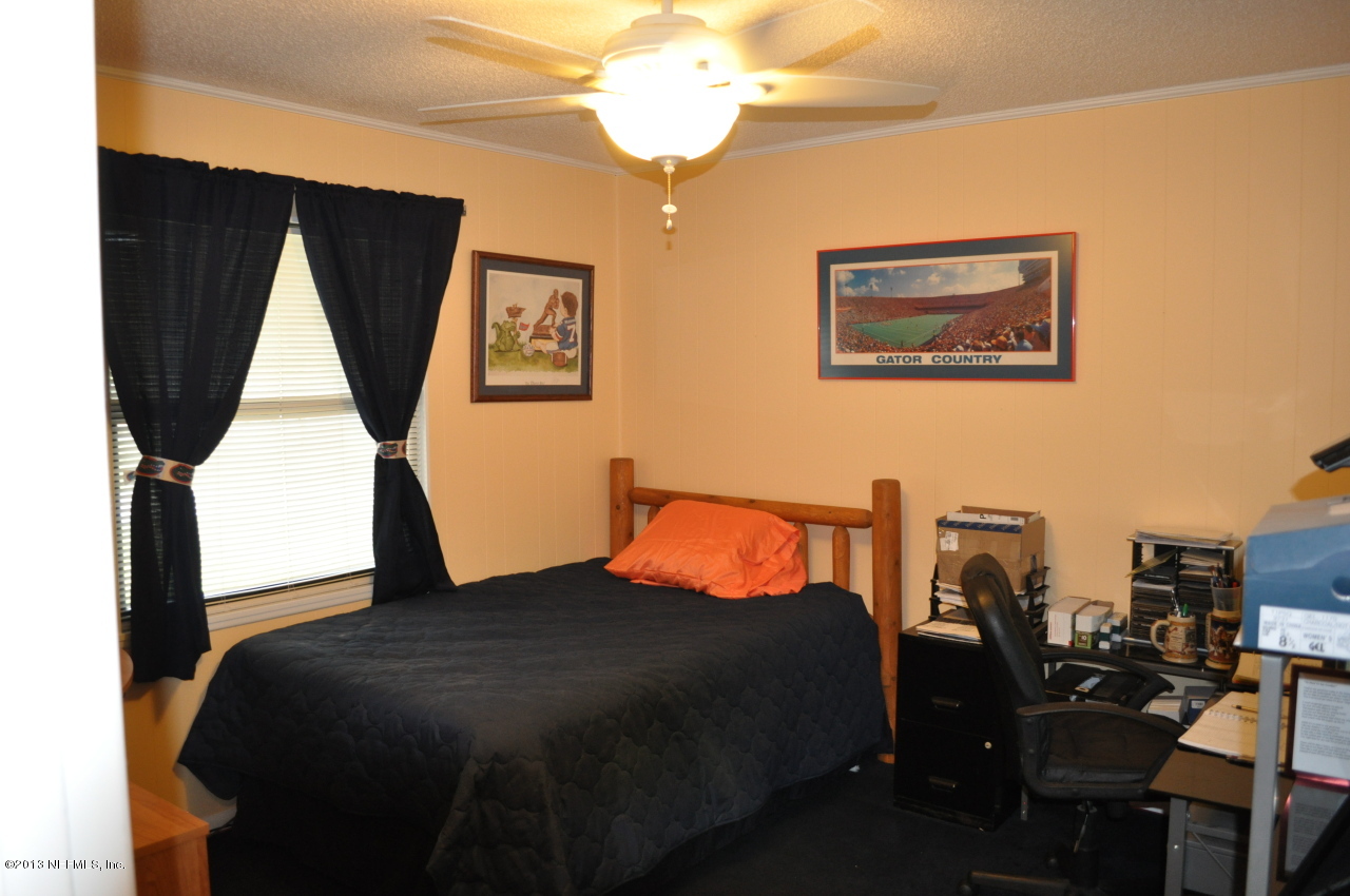 1682 Long Horn Road Middleburg, FL 32068 - Photo 14 of 53 guestbedroom21