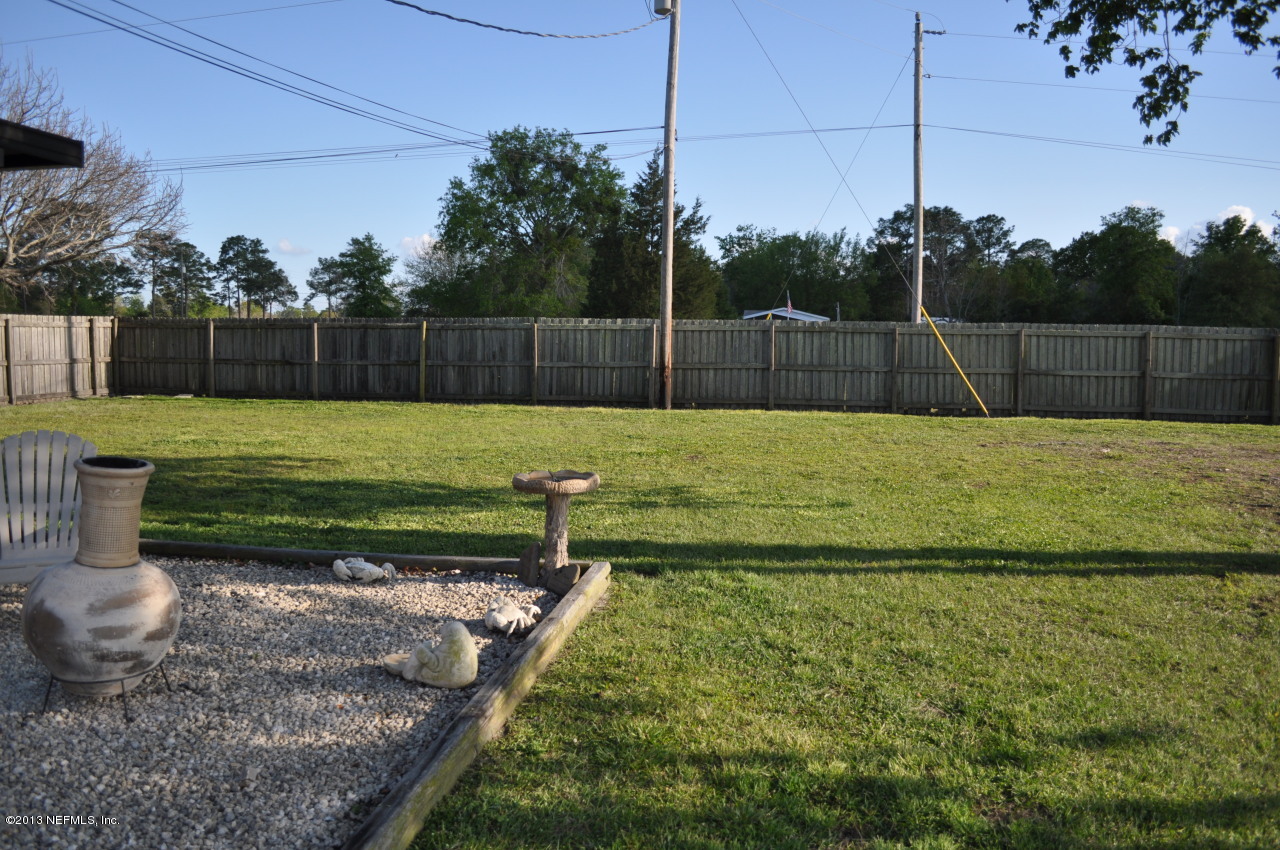 1682 Long Horn Road Middleburg, FL 32068 - Photo 30 of 53 backyard1