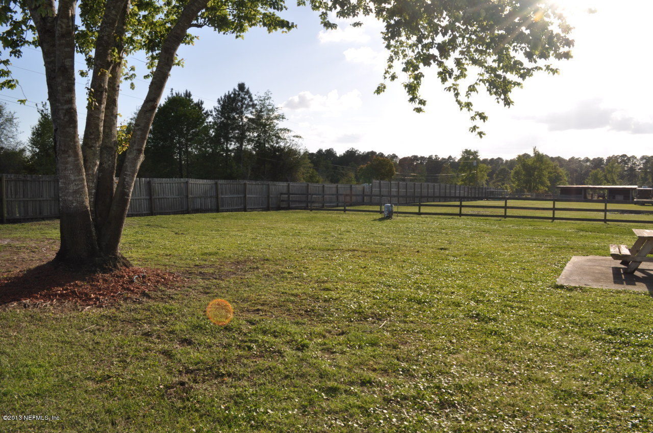 1682 Long Horn Road Middleburg, FL 32068 - Photo 32 of 53 backyard3