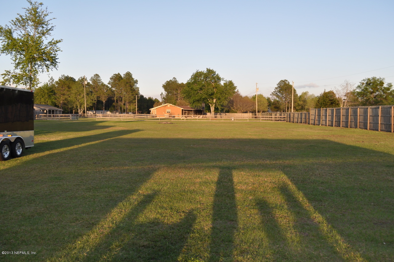 1682 Long Horn Road Middleburg, FL 32068 - Photo 39 of 53 backyardtofrontyard
