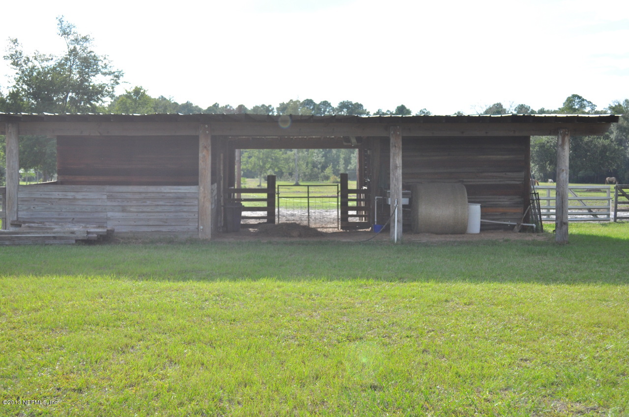 1682 Long Horn Road Middleburg, FL 32068 - Photo 41 of 53 barn