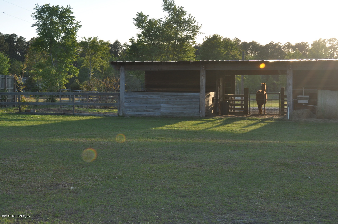 1682 Long Horn Road Middleburg, FL 32068 - Photo 42 of 53 barn1