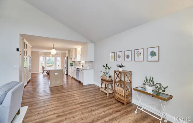 $644,500 | 1116 South Charlemagne Drive, Lake St. Louis, MO 63367