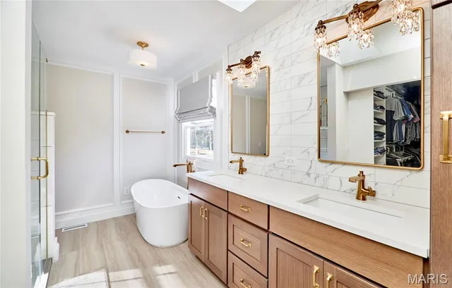 $644,500 | 1116 South Charlemagne Drive, Lake St. Louis, MO 63367