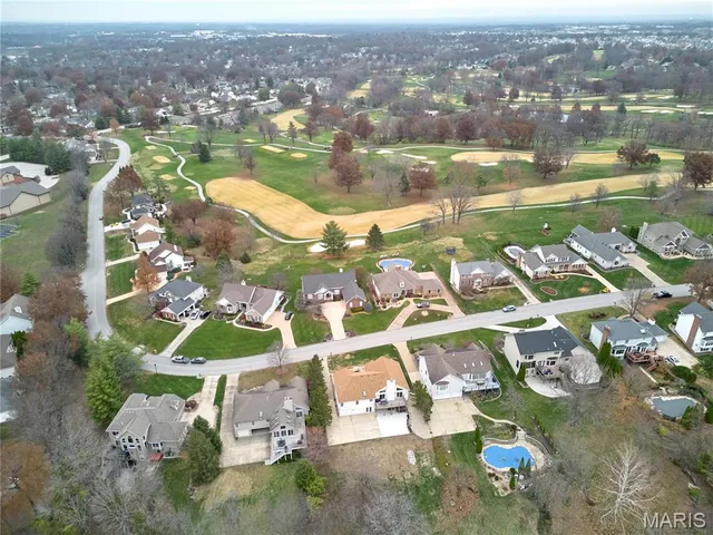 $644,500 | 1116 South Charlemagne Drive, Lake St. Louis, MO 63367