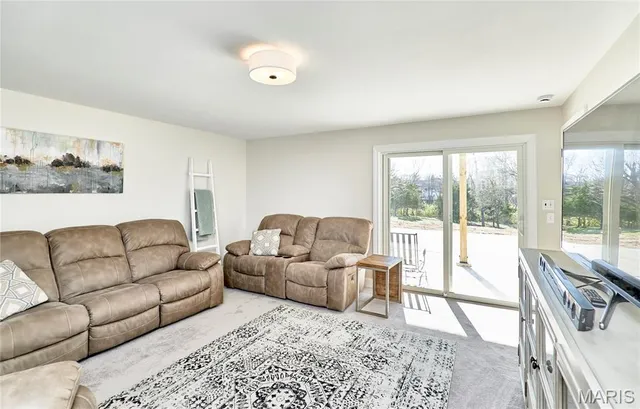 $644,500 | 1116 South Charlemagne Drive, Lake St. Louis, MO 63367