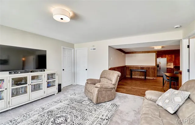 $644,500 | 1116 South Charlemagne Drive, Lake St. Louis, MO 63367