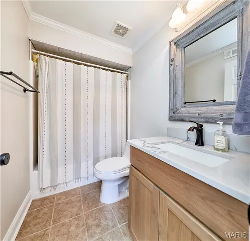 $644,500 | 1116 South Charlemagne Drive, Lake St. Louis, MO 63367