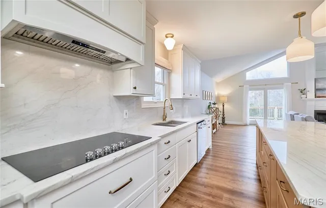 $644,500 | 1116 South Charlemagne Drive, Lake St. Louis, MO 63367