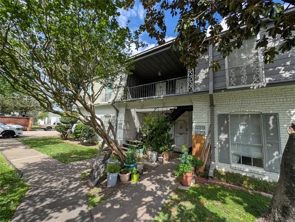 $1,200 | 9017 Rue Cambon Street, Unit 98, Houston, TX 77074