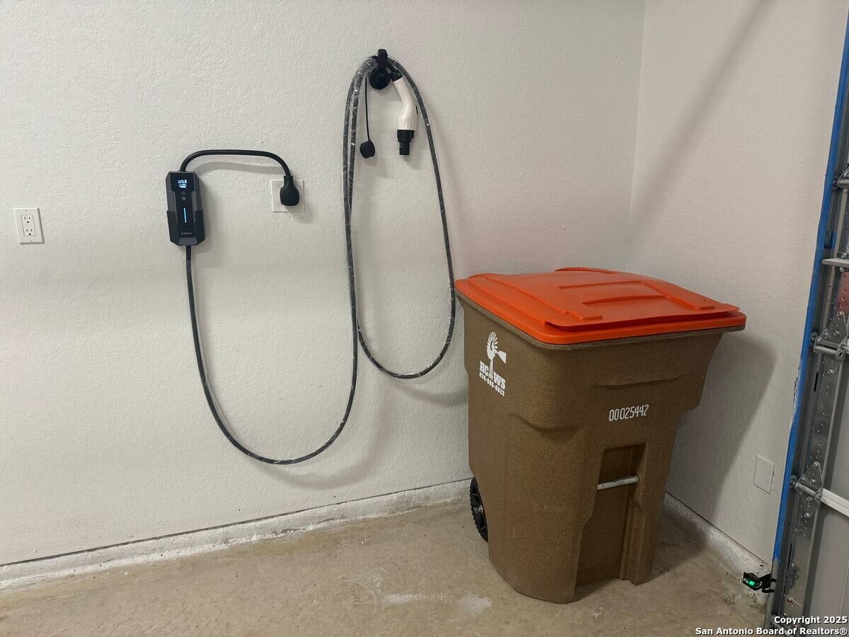 1652 Rimrock Cove Spring Branch, TX 78070 - Photo 21 of 26