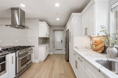 $875,000 | 4423 Apollo Street, Houston, TX 77018