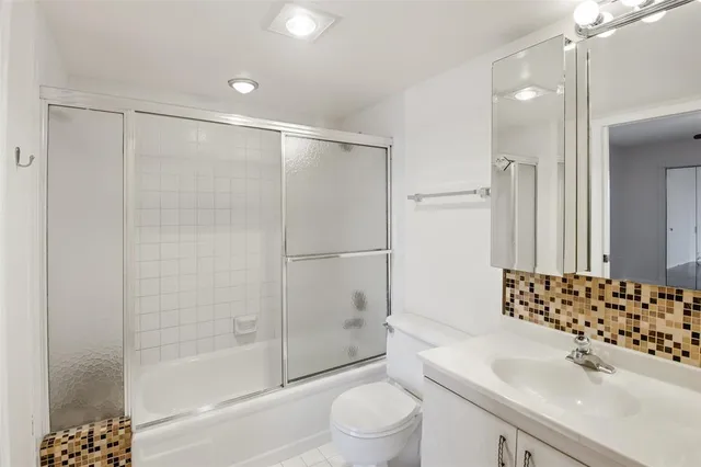 $2,250 | 2505 Antigua Terrace, Unit D4, Coconut Creek, FL 33066