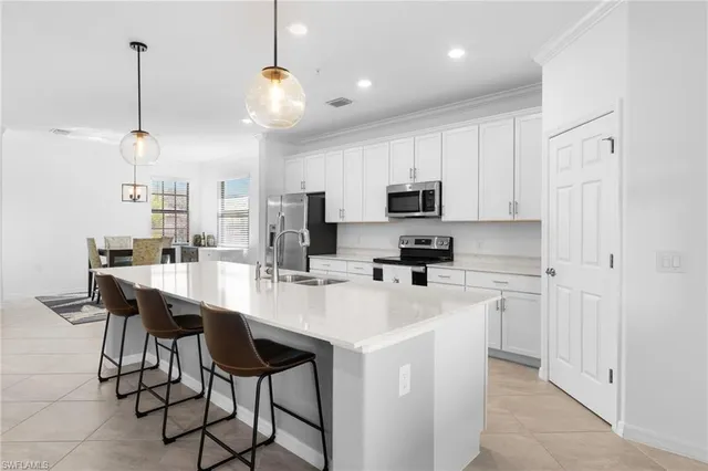 $509,900 | 2375 Montserrat Lane, Unit 201, Naples, FL 34120