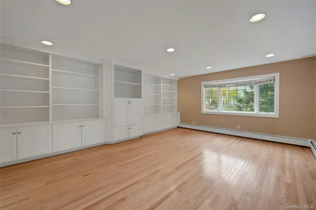 $1,395,000 | 95 Clarence Road, Scarsdale, NY 10583