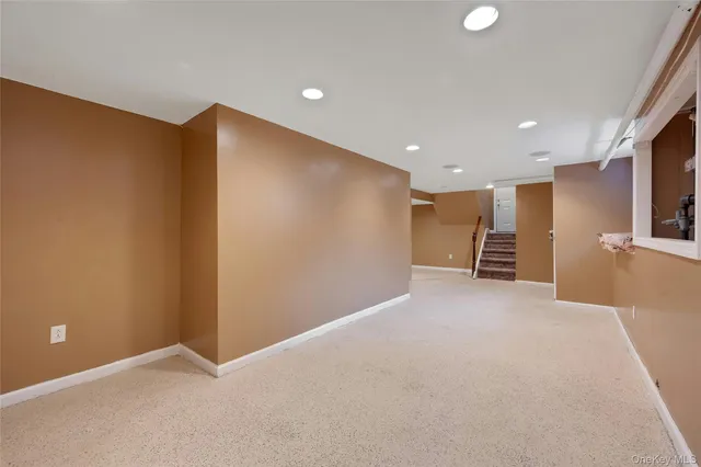 $1,395,000 | 95 Clarence Road, Scarsdale, NY 10583