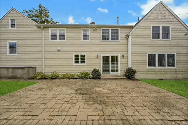 $1,395,000 | 95 Clarence Road, Scarsdale, NY 10583