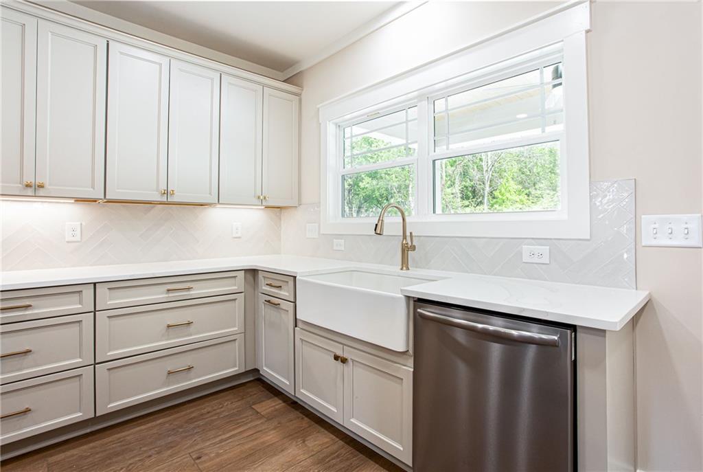 2044 Bennett Road Grayson, GA 30017 - Photo 17 of 50