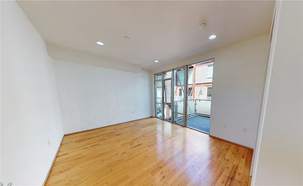 $1,499,999 | 3450 Cahuenga Boulevard, Unit 301, Los Angeles, CA 90068
