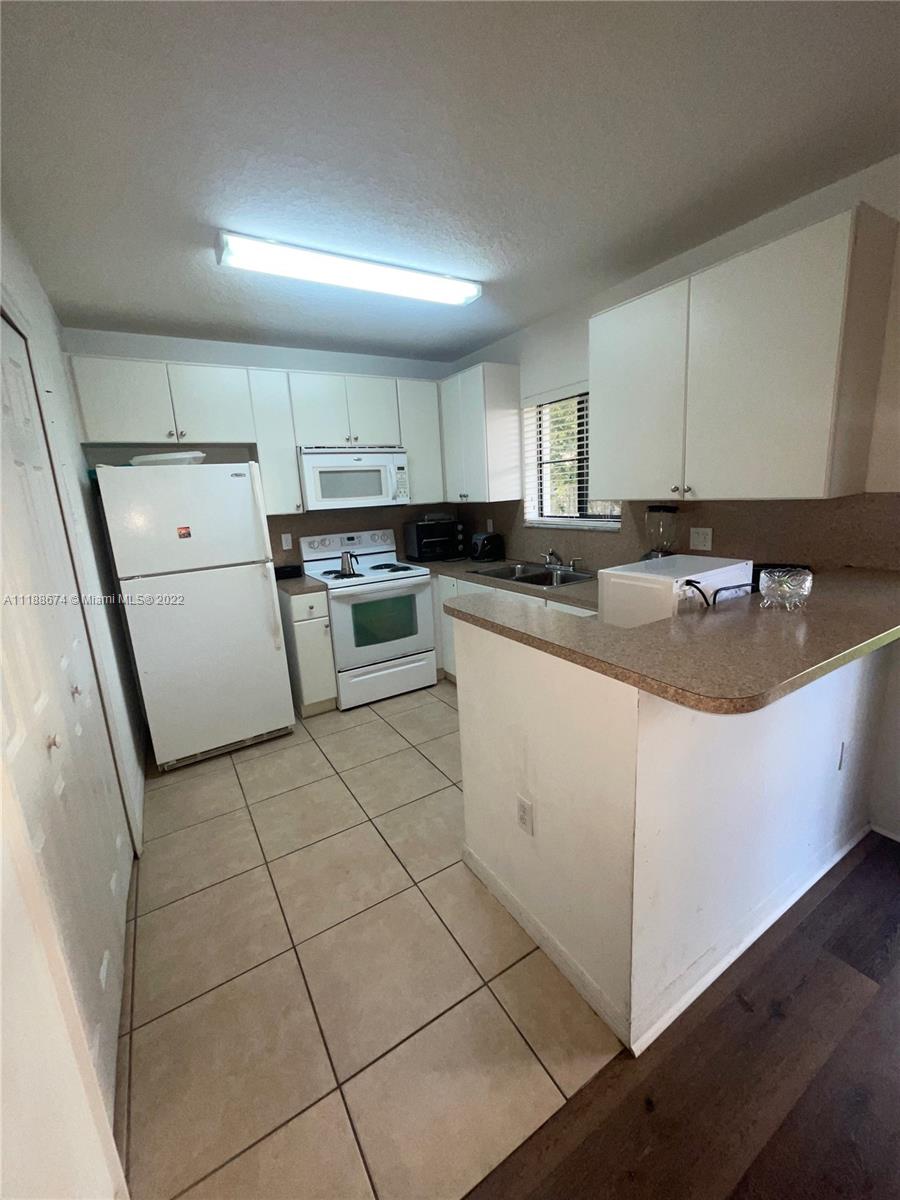 22731 Southwest 88th Place, Unit 101 Cutler Bay, FL 33190 - Photo 8 of 25