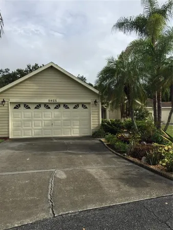 $2,100 | 5025 82nd Way East, Sarasota, FL 34243