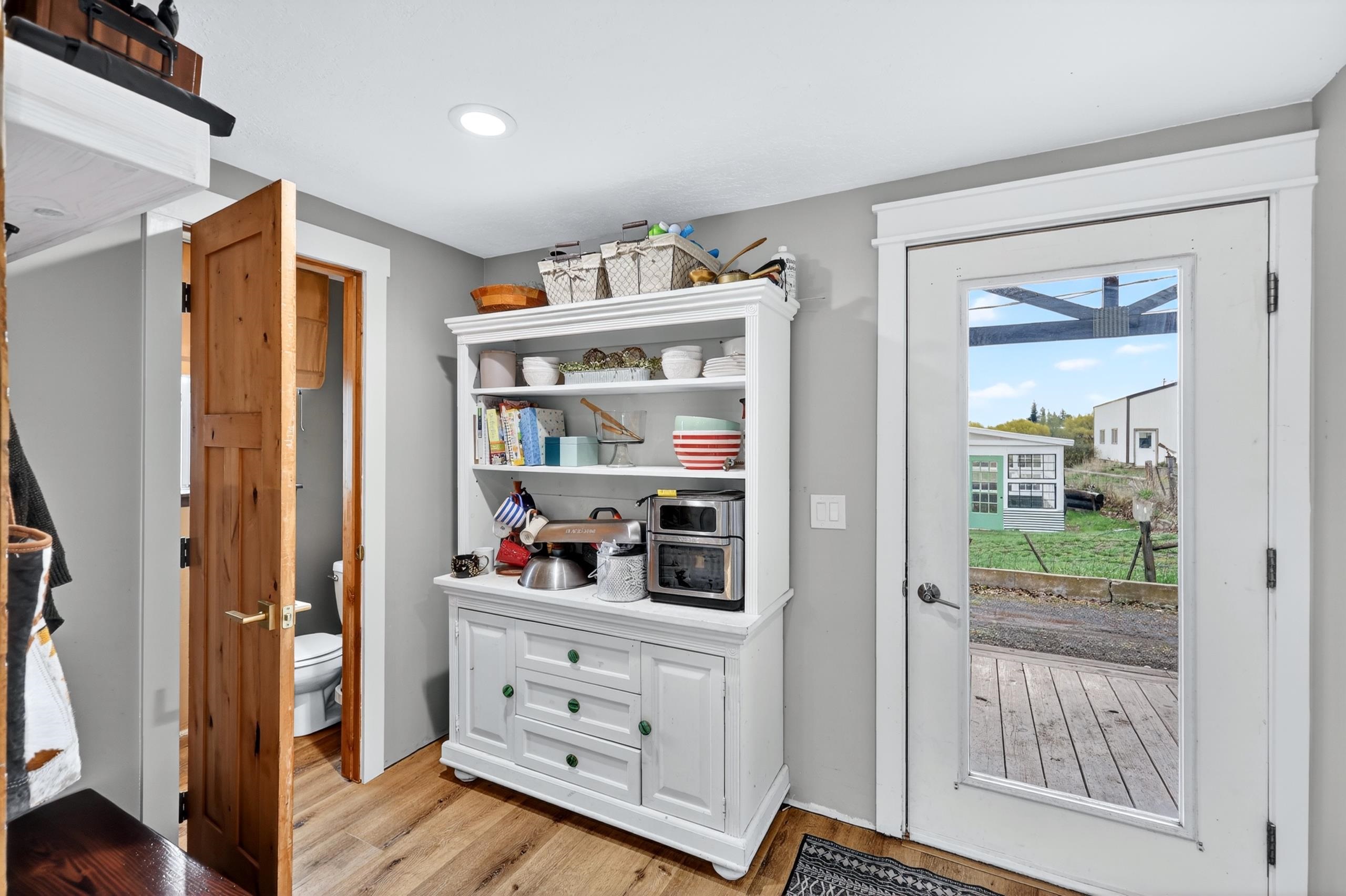 27164 Gunning Road Davenport, WA 99122 - Photo 14 of 50