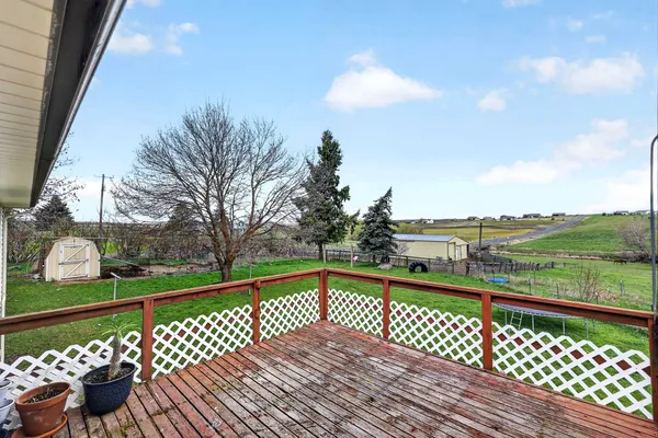 $660,000 | 27164 Gunning Road, Davenport, WA 99122