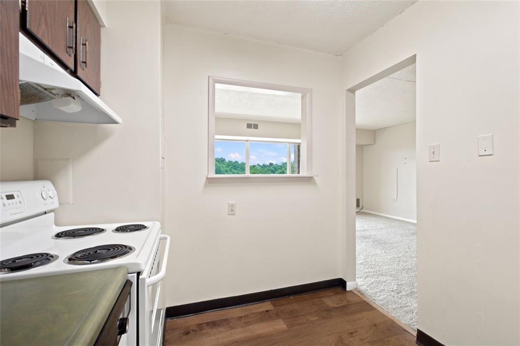 2160 Greentree Road, Unit 807W Pittsburgh, PA 15220 - Photo 14 of 30